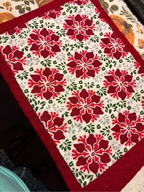 Target Red and Green placemats (3)